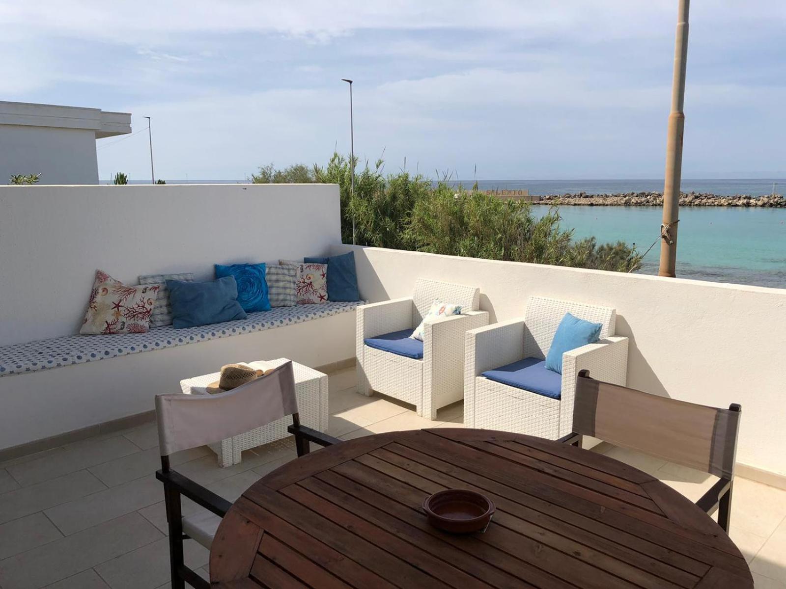 Casa Fronte Mare A Torre Vado Villa ภายนอก รูปภาพ
